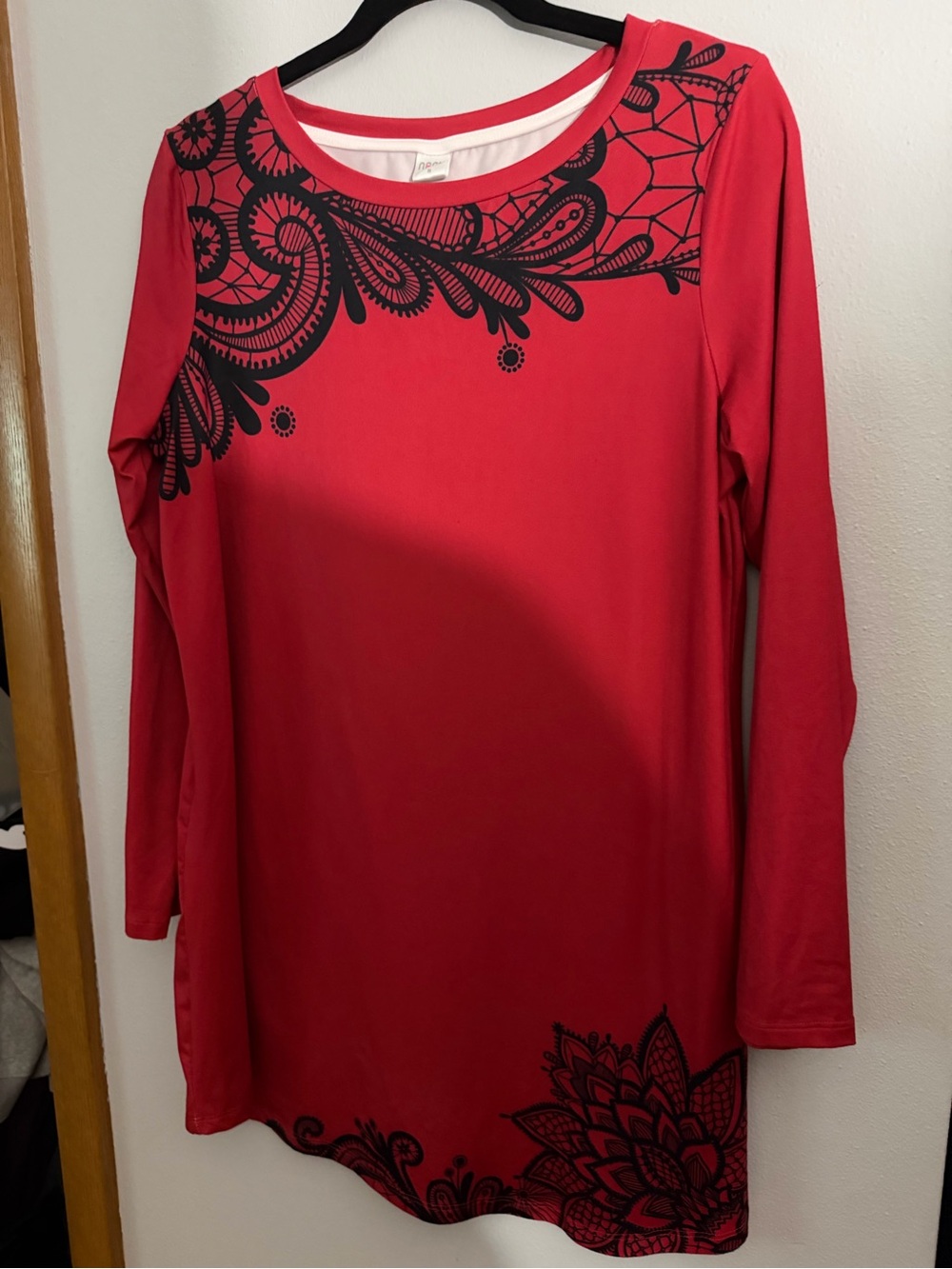 Women's Red Long-Sleeve Tunic Top with Black Lace-Inspired Detail